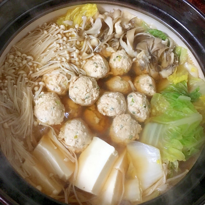 鶏つみれと白菜豆腐えのき舞茸の醤油仕立て鍋 レシピ 作り方 By Kuuuma 楽天レシピ 鶏つみれと白菜豆腐えのき舞茸の醤油仕立て鍋 レシピ 作り方 By Kuuuma 楽天レシピ